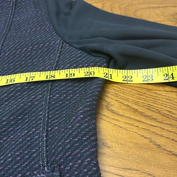 OLSEN Jacket - Picture 10 of 12